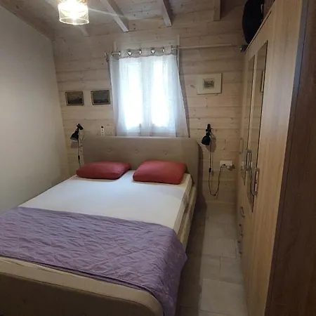 Matthaeus Am Corfutrail, Ferienoase Im Olivenhain 3 Km Zum Hébergement de vacances Giannádes