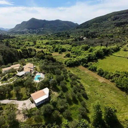 Matthaeus Am Corfutrail, Ferienoase Im Olivenhain 3 Km Zum Hébergement de vacances *