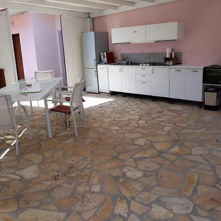 Matthaeus Am Corfutrail, Ferienoase Im Olivenhain 3 Km Zum Holiday home *