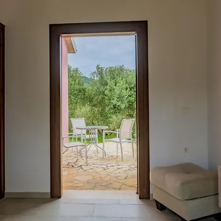 Matthaeus Am Corfutrail, Ferienoase Im Olivenhain 3 Km Zum Giannádes