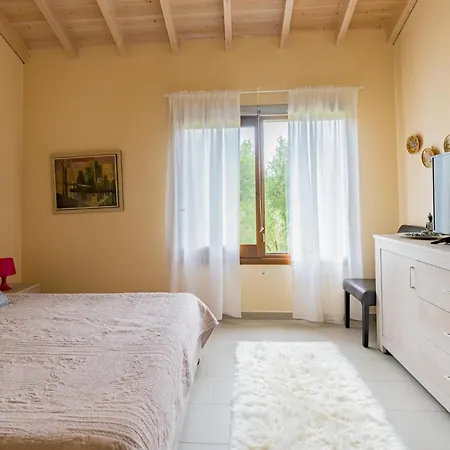 Matthaeus Am Corfutrail, Ferienoase Im Olivenhain 3 Km Zum Vakantiehuis Giannádes