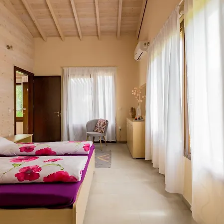 Vakantiehuis Matthaeus Am Corfutrail, Ferienoase Im Olivenhain 3 Km Zum *