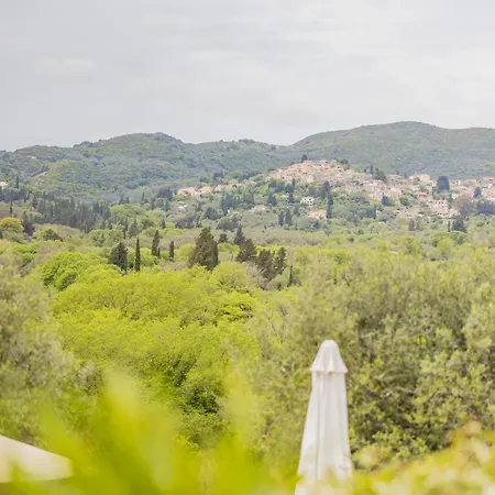 Vakantiehuis Matthaeus Am Corfutrail, Ferienoase Im Olivenhain 3 Km Zum Giannádes