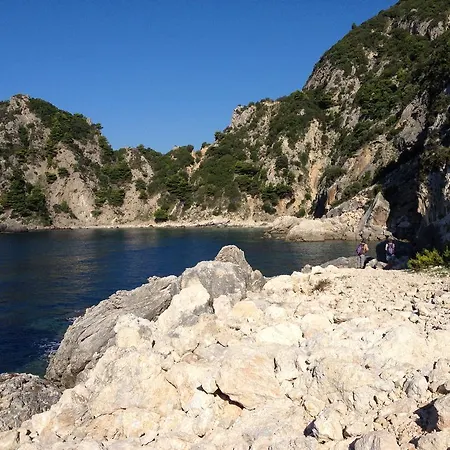Matthaeus Am Corfutrail, Ferienoase Im Olivenhain 3 Km Zum Case de vacanță Giannádes
