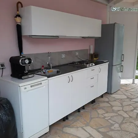 Matthaeus Am Corfutrail, Ferienoase Im Olivenhain 3 Km Zum Vakantiehuis