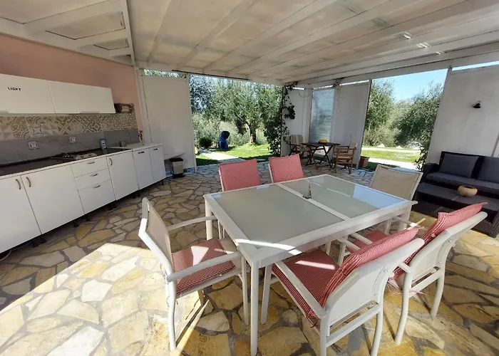 Tatil Evi Matthaeus Am Corfutrail, Ferienoase Im Olivenhain 3 Km Zum Giannádes