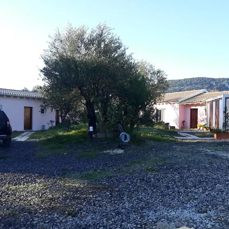 Matthaeus Am Corfutrail, Ferienoase Im Olivenhain 3 Km Zum Giannádes